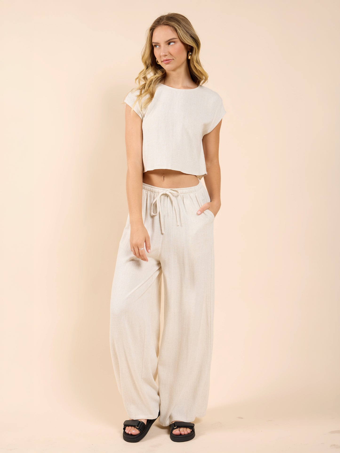 Sugarloaf Sleeveless Linen Top