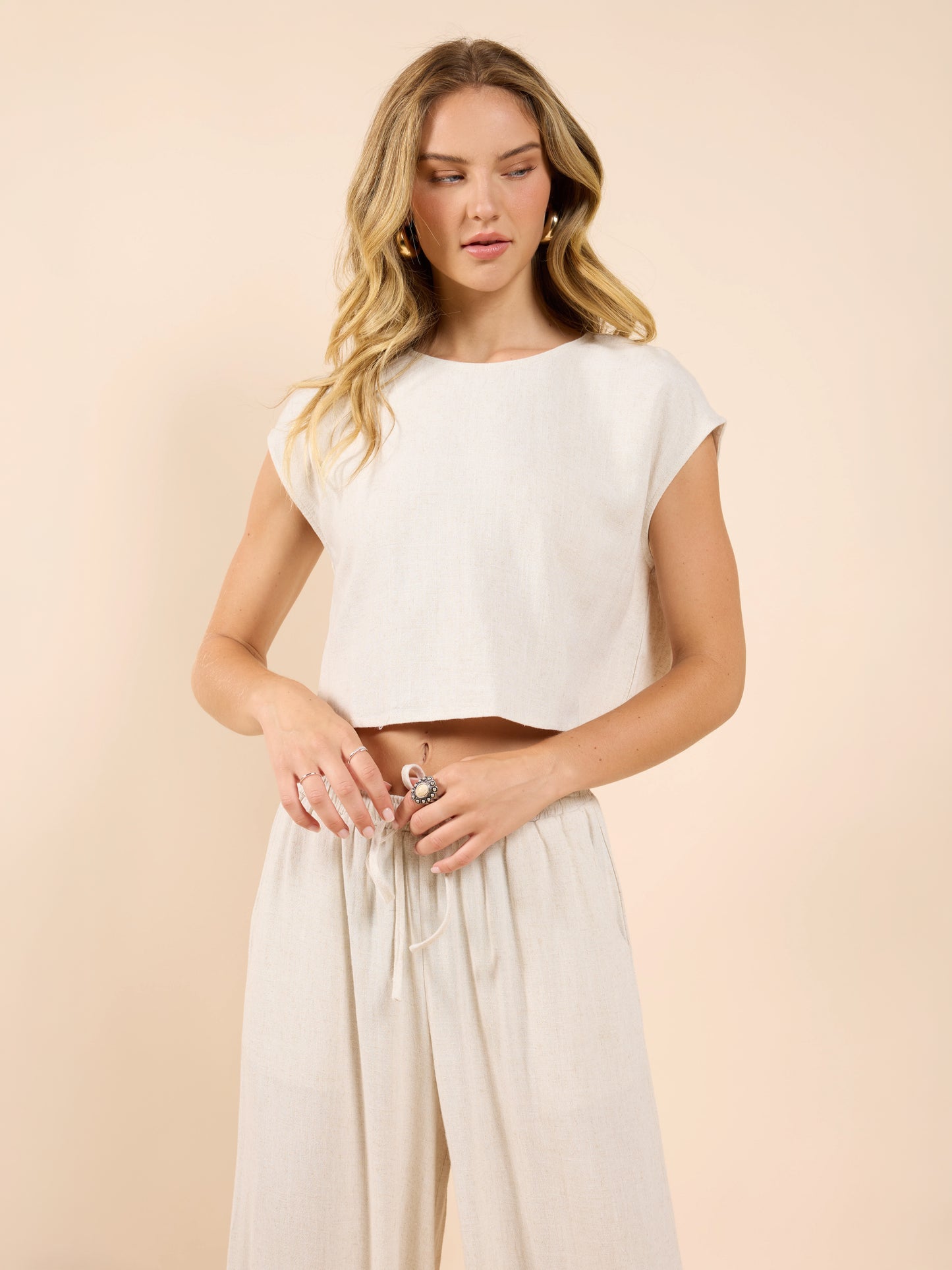 Sugarloaf Sleeveless Linen Top