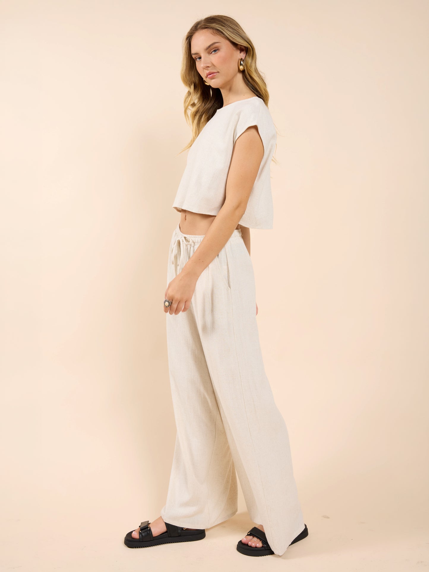 Sugarloaf Sleeveless Linen Top