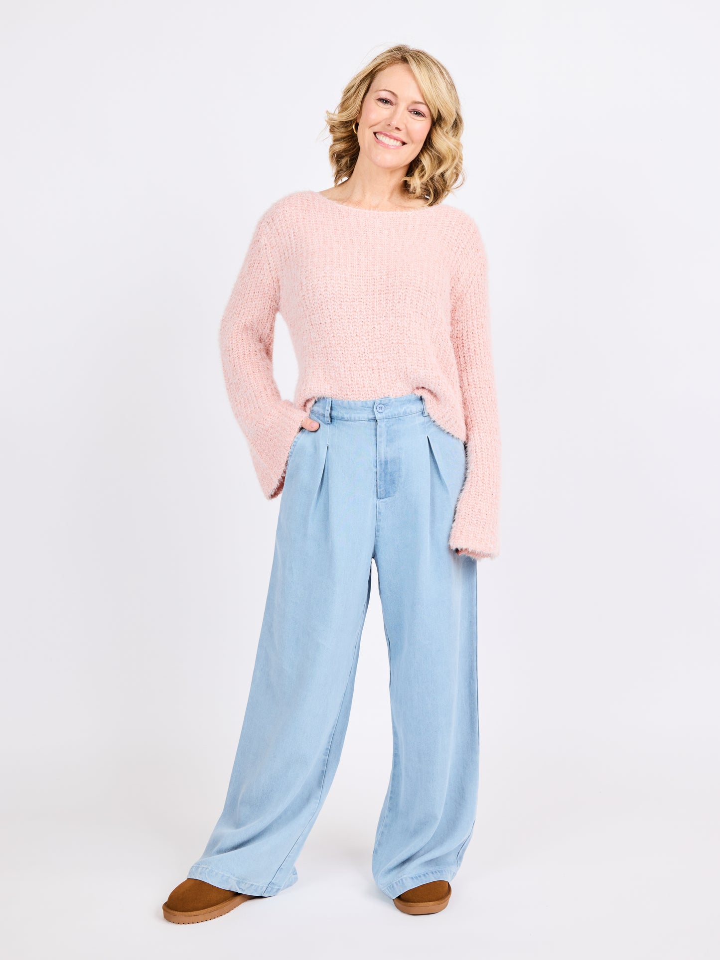 Ginis Bell Sleeve Sweater