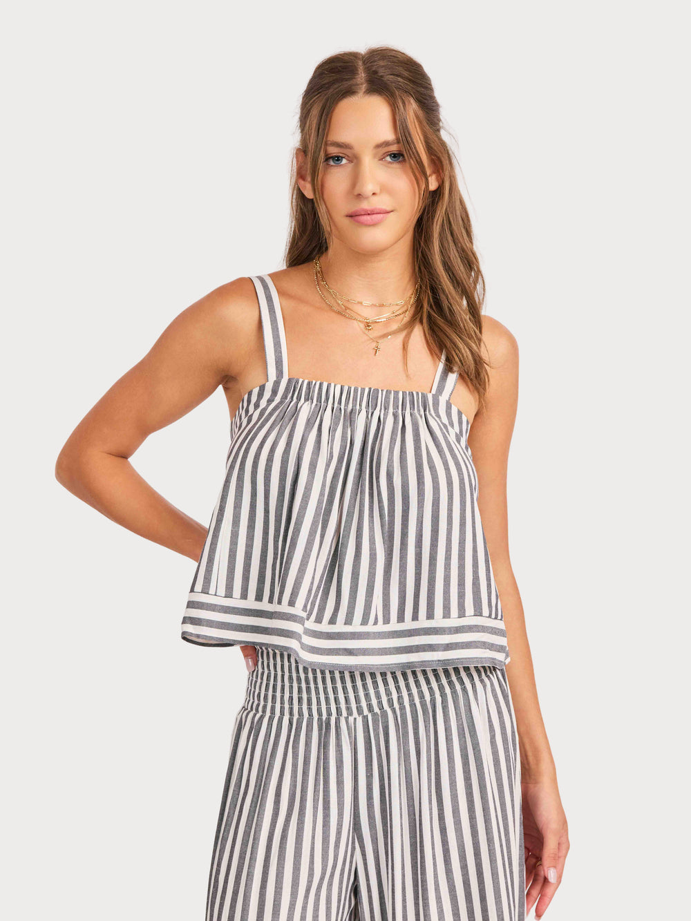Nomad Stripe Tank in White Black - front crop view