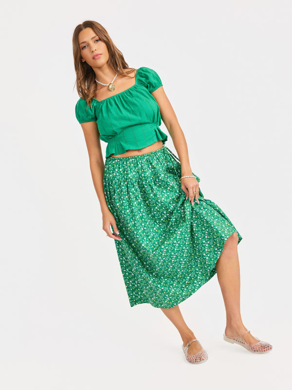 Sun Escape Midi Skirt in Kelly Green Multi - mood image