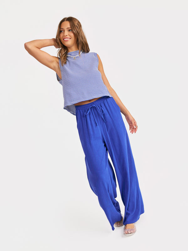 Sugarloaf Pants in Cobalt Blue - mood image