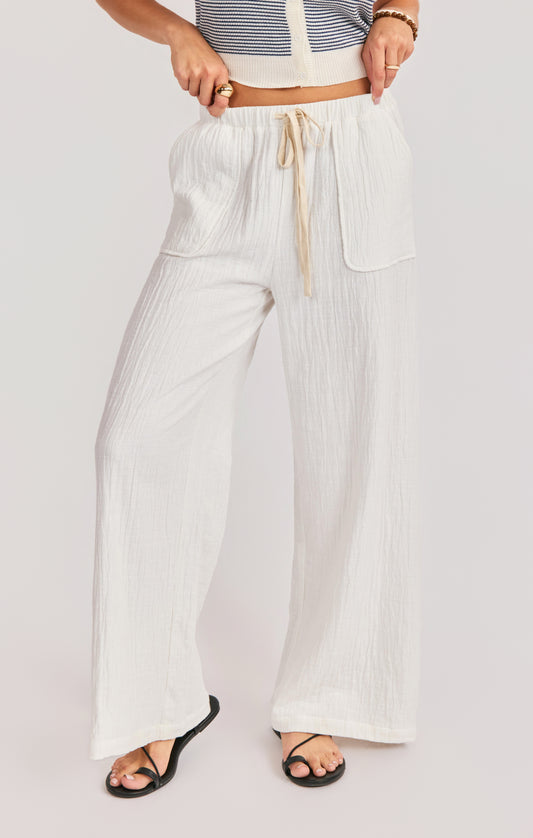 Lilah Wide Leg Pants in White - front crop view