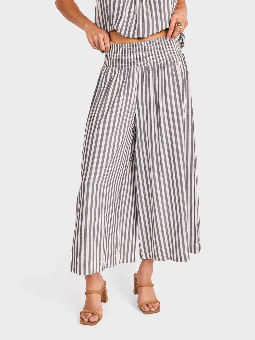 Nomad Stripe Pants in White Black - front crop view