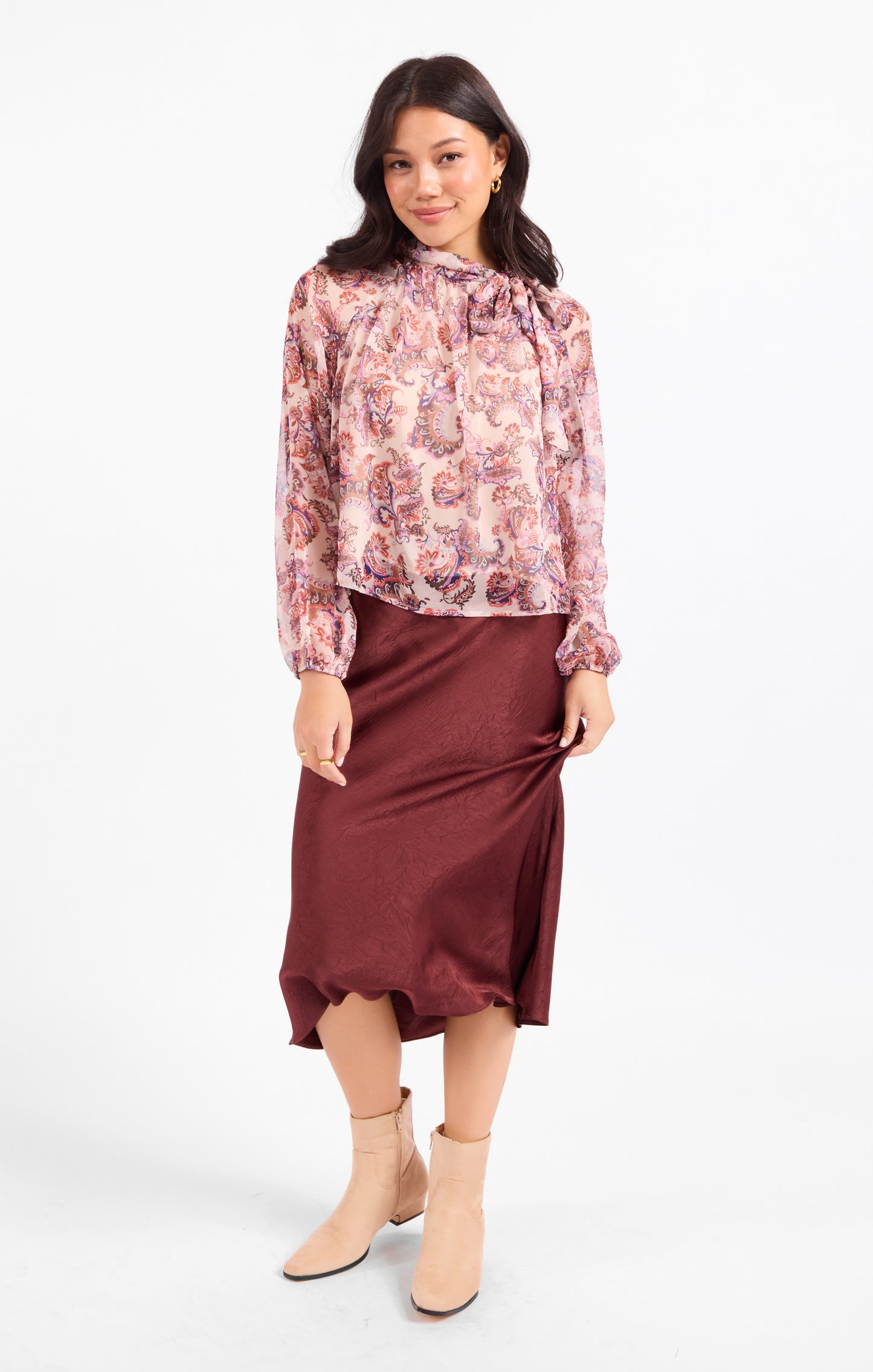 En Province Neck Tie Blouse