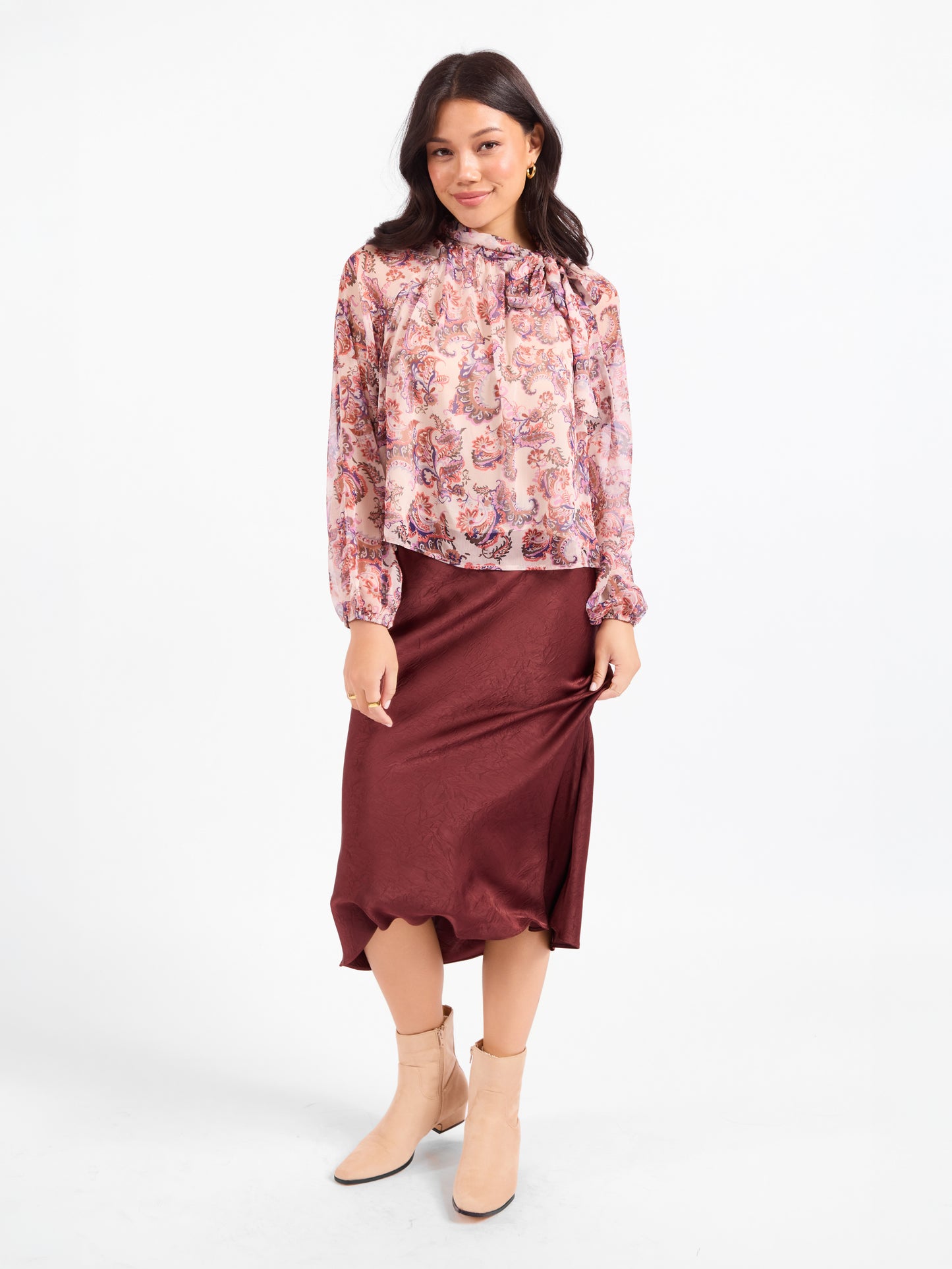En Province Neck Tie Blouse