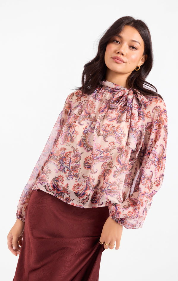 En Province Neck Tie Blouse