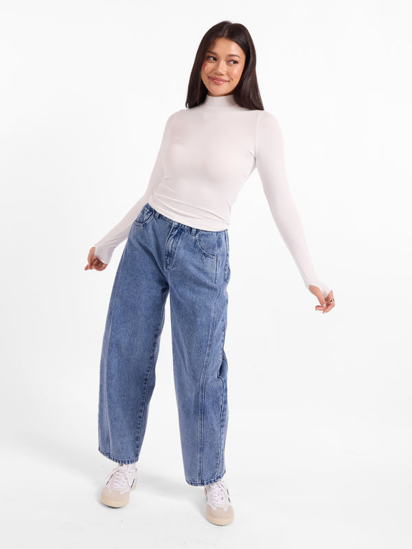 Ronan Knit Top - mood image