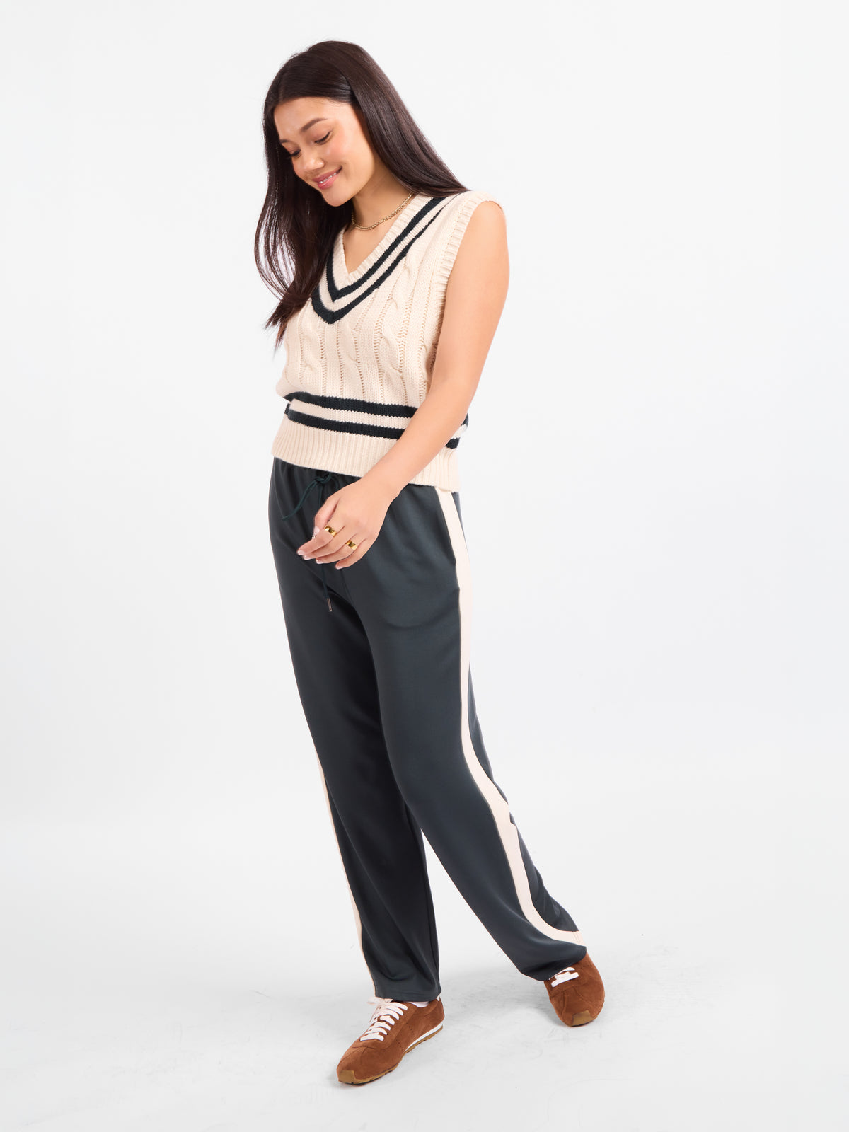Novel V Neck Sweater Vest - mood image