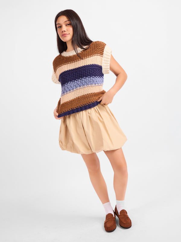 Bookmark Stripe Sweater Vest - mood image