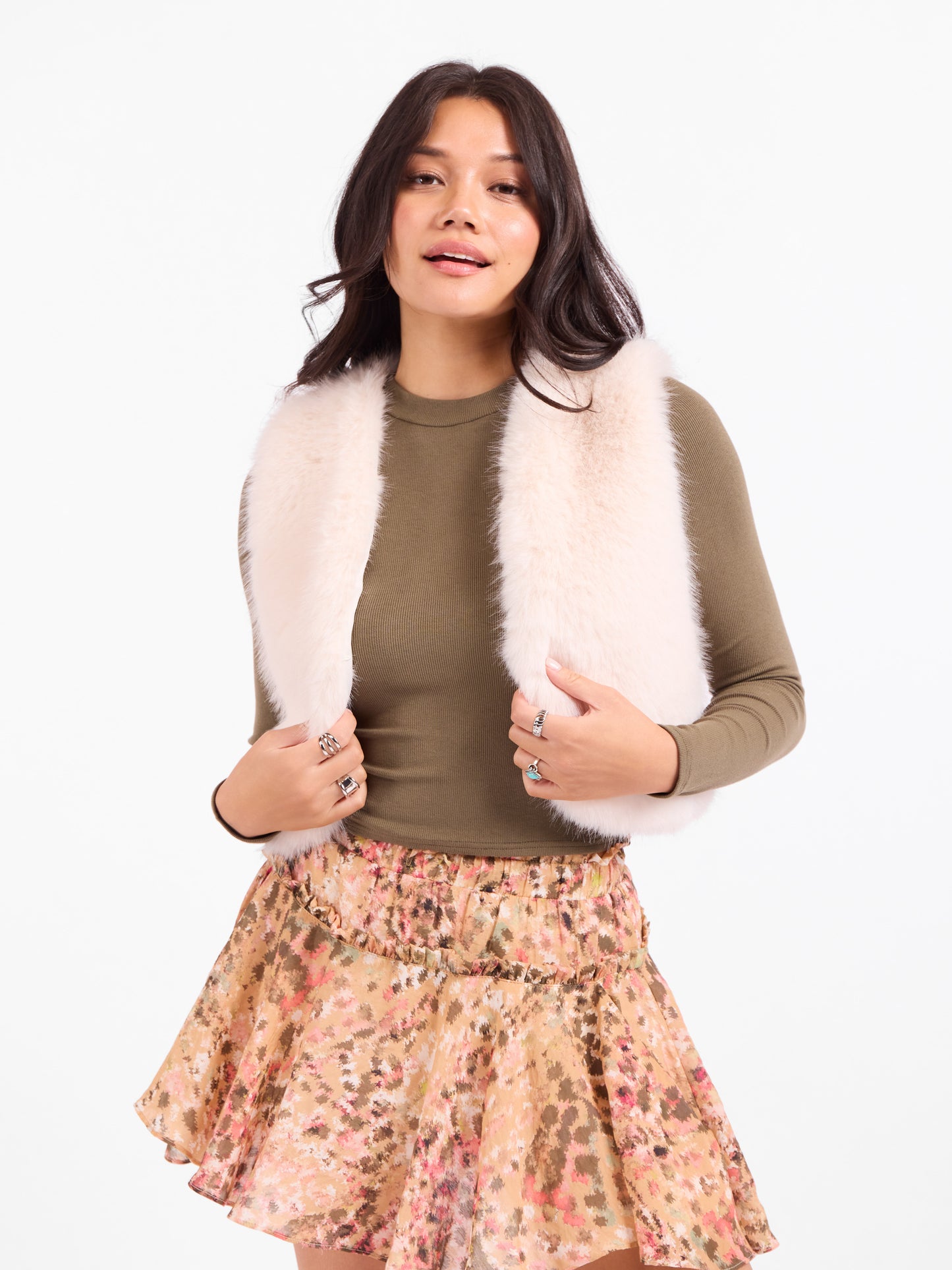 Senna Faux Fur Vest in Cream - mood image
